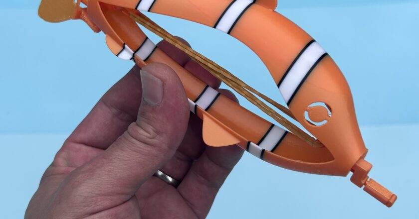 3D Printed Wind-up Swimming Fish