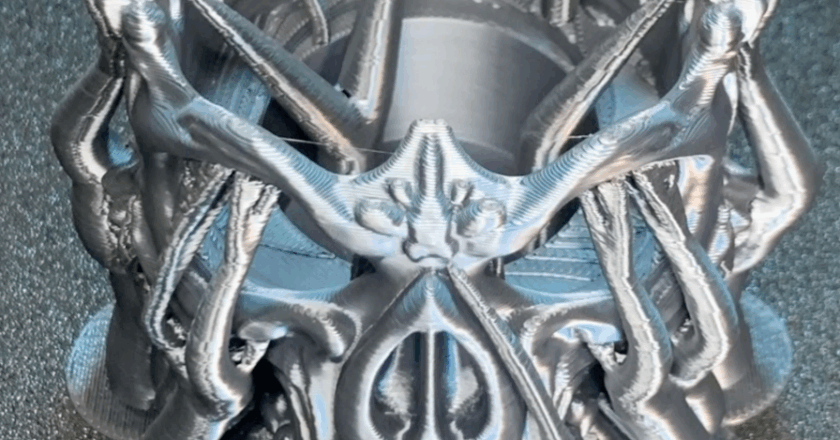 3D Printed Skull of the Light King – LED Tealight Holder